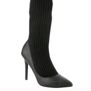 Charles David Black Leather Heels